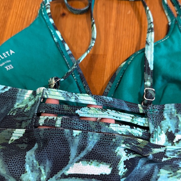 Athleta Teal and Black Tropical Halter Top - Picture 5 of 9